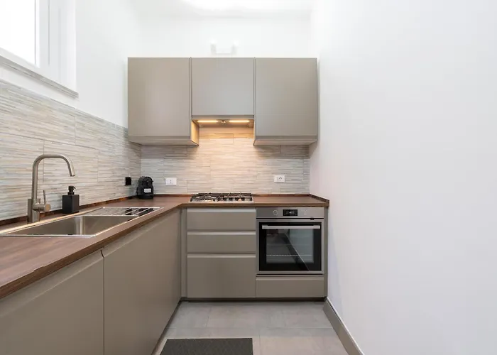 Apartment Modern - Free Parking & Private Entry *
